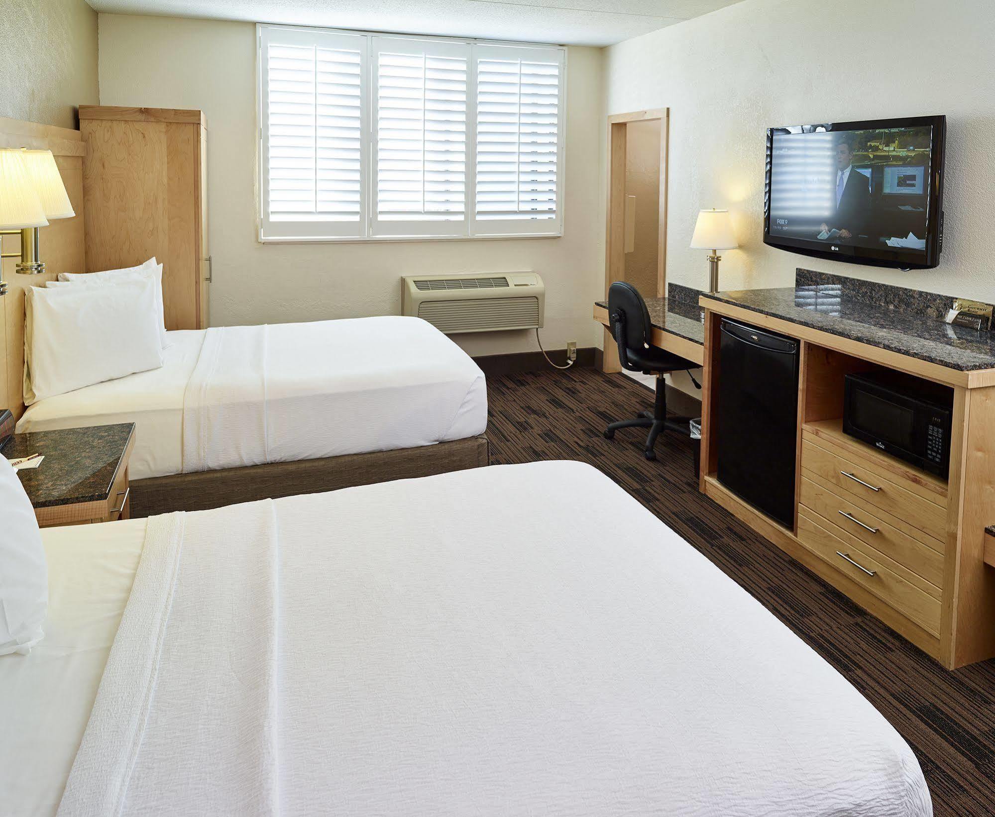 Livinn Hotel St Paul East / Maplewood Buitenkant foto