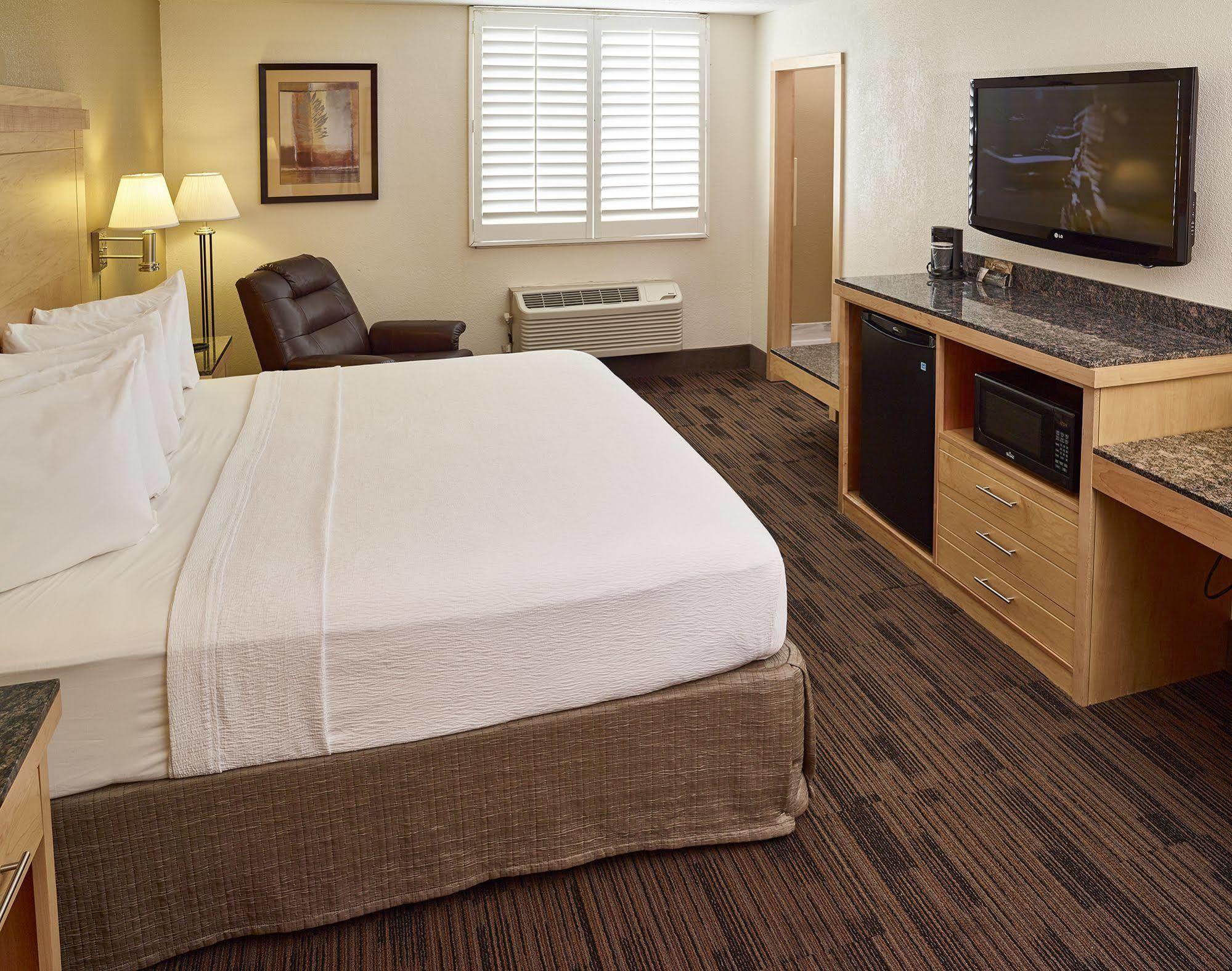 Livinn Hotel St Paul East / Maplewood Buitenkant foto