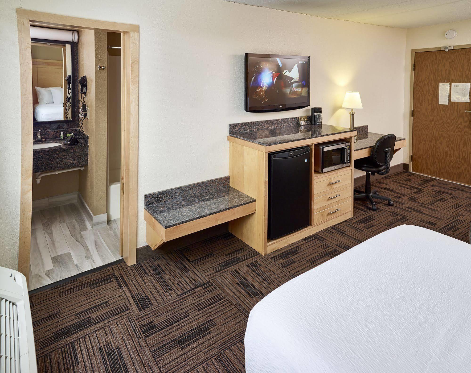 Livinn Hotel St Paul East / Maplewood Buitenkant foto