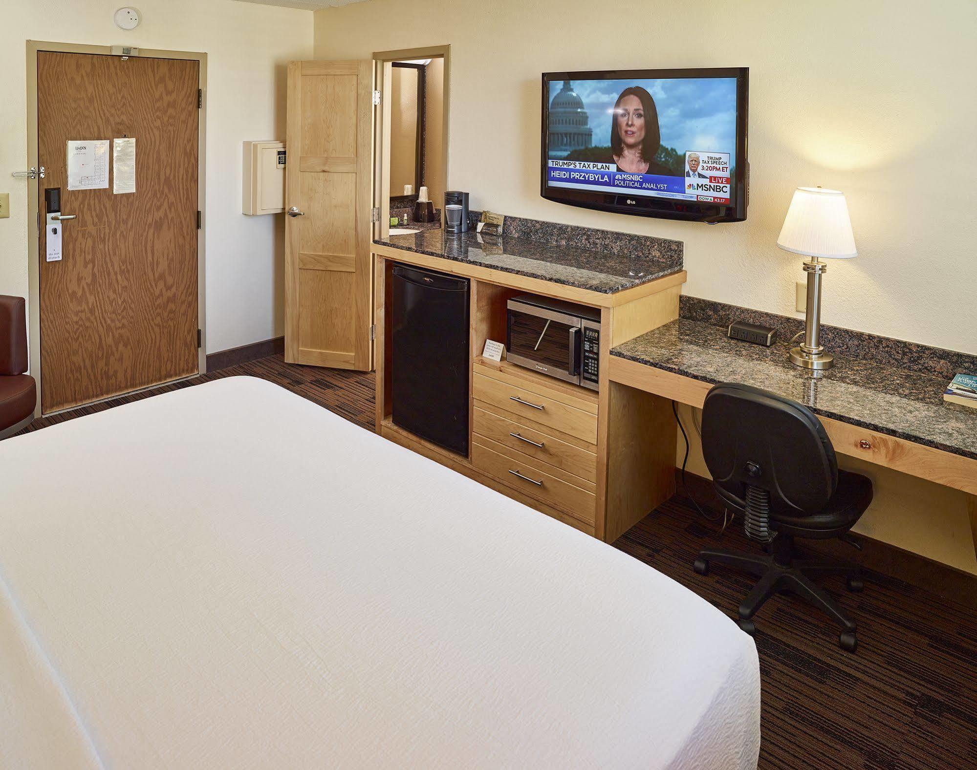 Livinn Hotel St Paul East / Maplewood Buitenkant foto