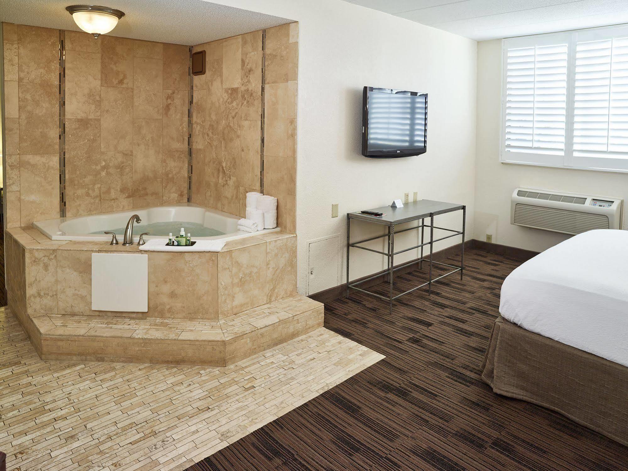 Livinn Hotel St Paul East / Maplewood Buitenkant foto