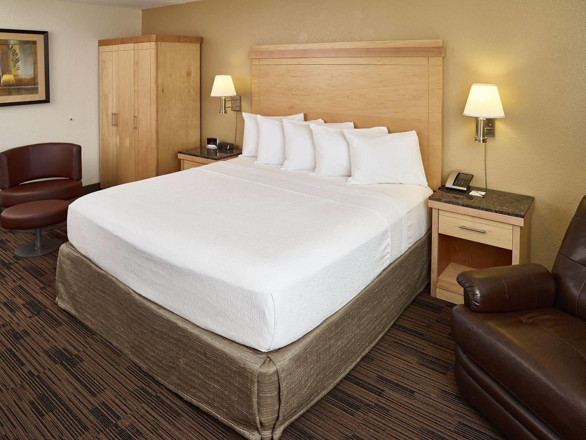 Livinn Hotel St Paul East / Maplewood Buitenkant foto